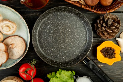 Patelnie kamienne: tradycja spotyka nowoczesność w kuchni